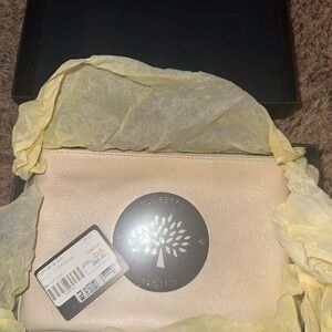 Mulberry Ivory Leather Pouch with Silver Accent (C258)